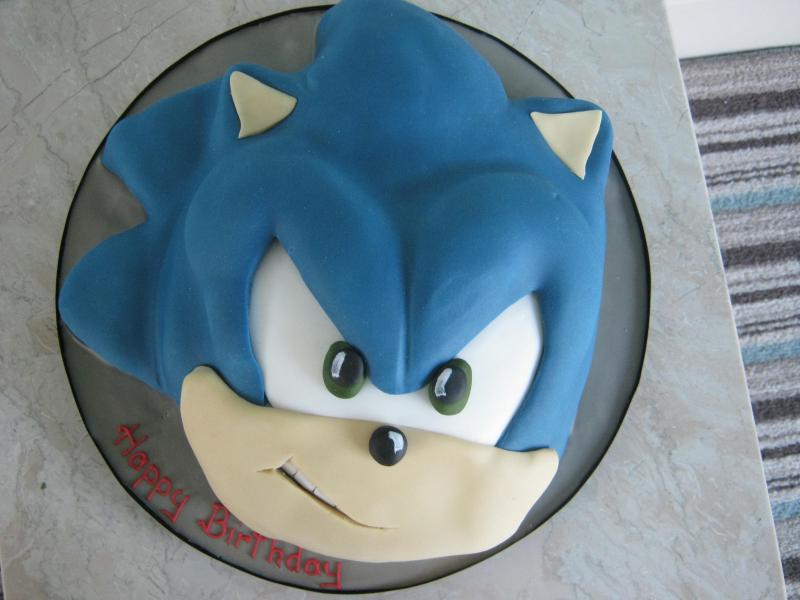 SONIC themed chocolate sponge cake for a 10th birthday in Thornton