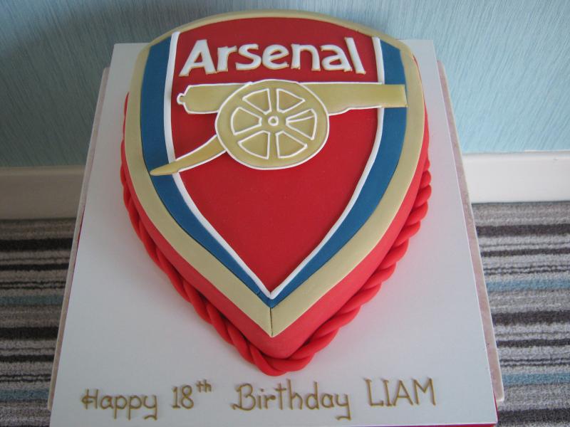 Arsenal Crest i chocolate sponge for Liam's 18th birthday in Blackpool