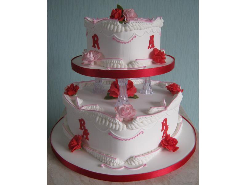 Anne and Richard celebrating their marriage with a traditional wedding cake made from fruit cake in #Blackpool