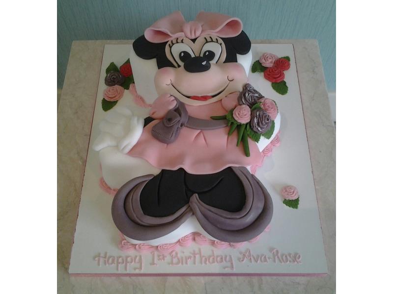Minnie Mouse with flowers for Ava-Rose in Blackpool, from Madeira