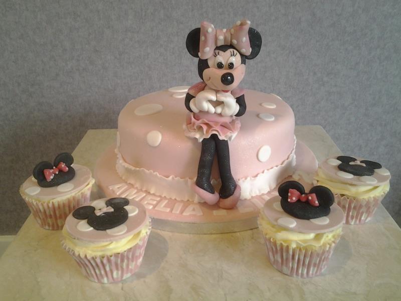 Minnie Mouse - cake in chocolate sponge and cupcakes in vanilla sponge for Amelia-Lily in Blackpool