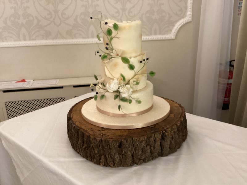 Country themed wedding cake